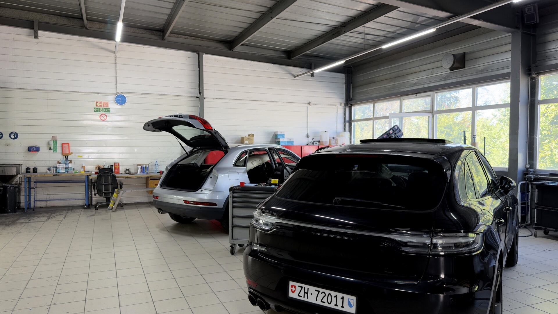 Professionelle Fahrzeugaufbereitung und Lackfinish